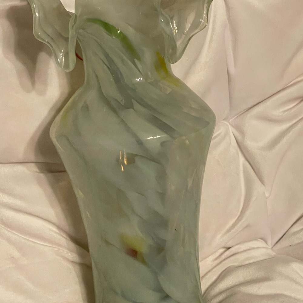 Art glass vase